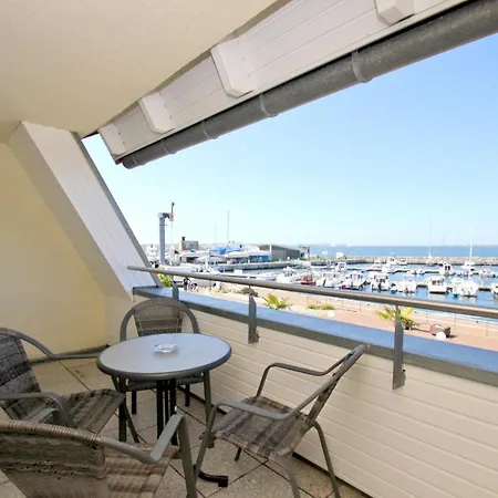 Hafenhaeuser Wiek Ferienwohnung 03 Wiek auf Ruegen